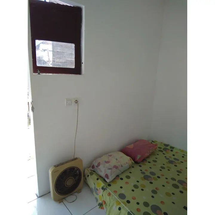 Foto Kamar H (Budget Room)  Kost Surabaya